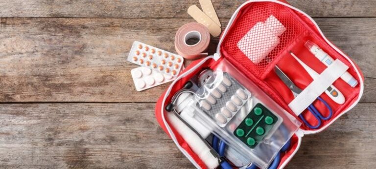 ¿Tener medicamentos dentro de la empresa obliga a patrones?