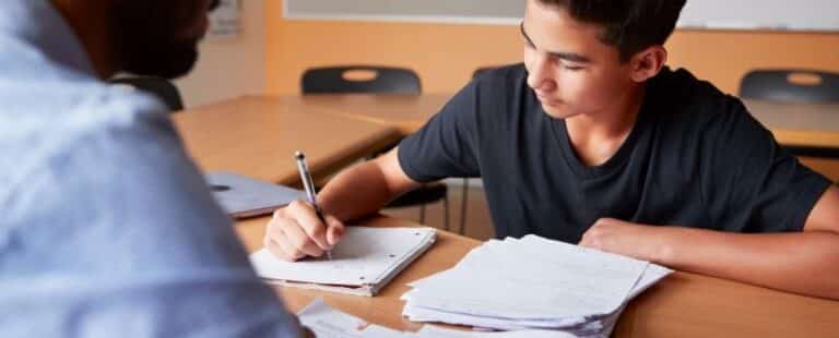 Deducción de colegiaturas en ISR anual 2011