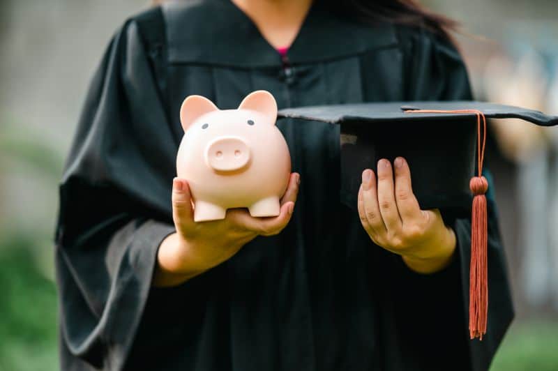 Qué conceptos no se consideran para deducción de las colegiaturas para ISR
