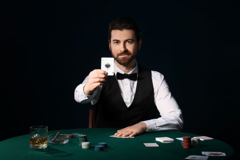 Y los casinos o casas de apuestas, ¿qué impuestos pagan: IVA, IETU, ISR o IEPS?