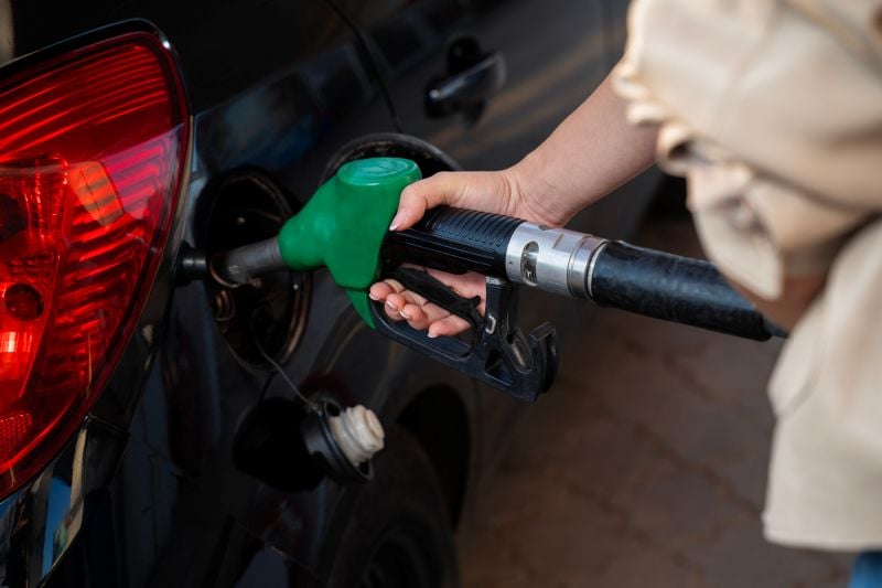 Calculadora para saber el costo de la gasolina al llenar el tanque de tu auto en México