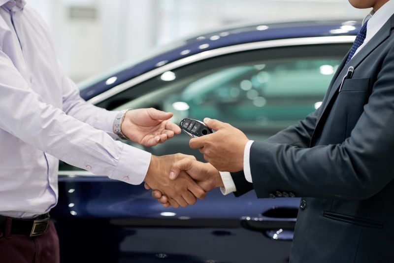 Deducción de vehículos automotores y el arrendamiento financiero