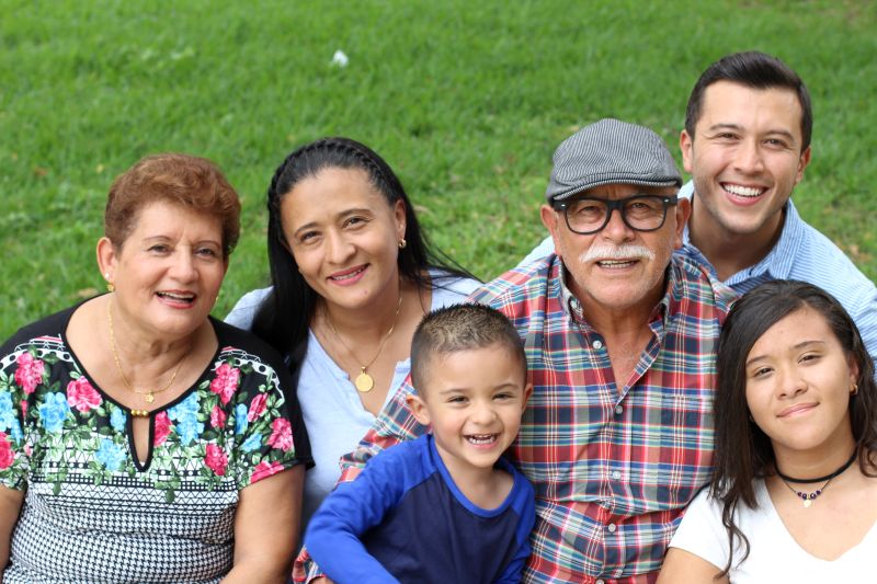 ¿Cómo inscribo a mi esposa, hijo, papás o concubina al Seguro Social? Formato editable del IMSS